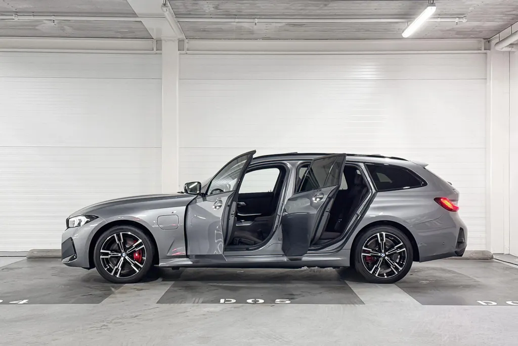 BMW 3 Serie Touring 330e