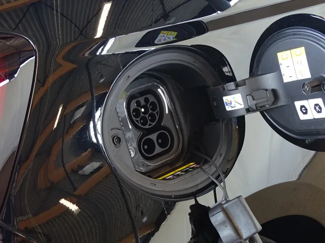 Fiat 500e Action 24 kWh | Apple Carplay | Android Auto