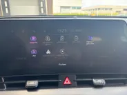 Kia Sportage 1.6 T-GDi Hybrid DynamicLine | Trekhaak | Navigatie | Camera | Adaptieve cruise control | Parkeersensoren voor en achter | Apple Carplay / Android Auto |