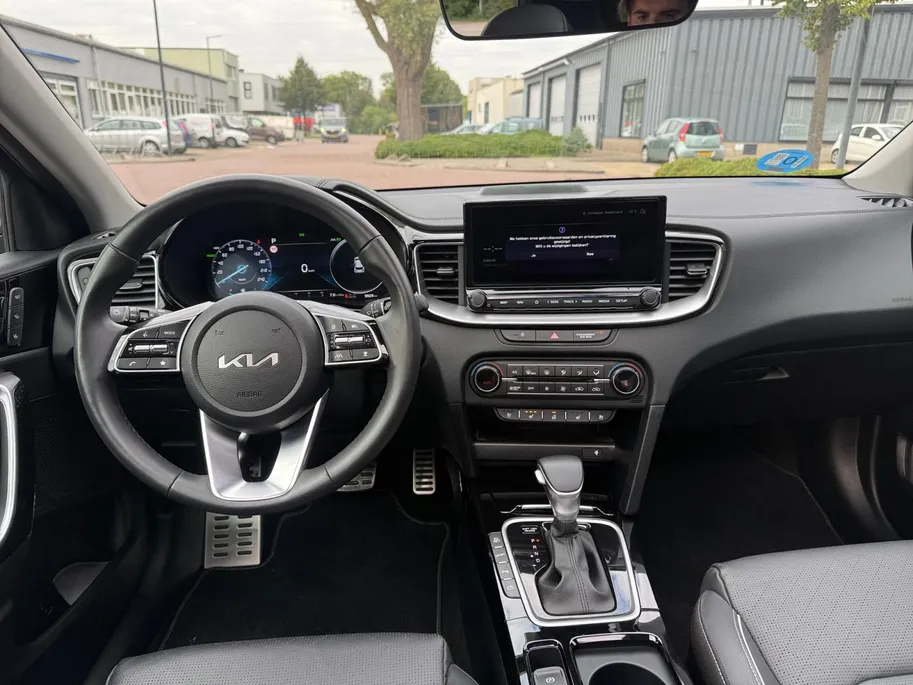 Kia XCeed 1.6 GDi PHEV ExecutiveLine Full options | Schuifdak | Stoelverwarming + verkoeling | Memory seats | ACC |