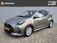 Toyota Yaris 1.5 Hybrid Active AUTOMAAT | Navigatie | Adaptieve Cruise | Climate | Camera | Rijstrooksensor met correctie | Apple Carplay/Android Auto