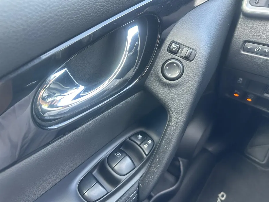 Nissan QASHQAI 1.2 Acenta | Climate | Cruise | Trekhaak | Parkeersensoren | Camera | Navigatie |