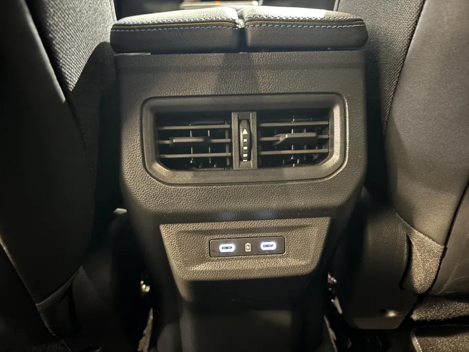 Renault Austral 200PK E-Tech Full Hybrid Esprit Alpine Automaat | DEMO - Beschikbaar per 30-09-2026 | Afneembare Trekhaak | Elektrisch Verstelbare Stoelen | Harman Kardon Audio | Adaptive Cruise Control | Climate Control | Apple CarPlay/Android Auto |