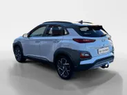 Hyundai Kona 1.6 GDI HEV Premium 105PK AUTOMAAT | Navigatie | Trekhaak| Two Tone| Climate Control| Stuur verwarming| Stoel verwarming|