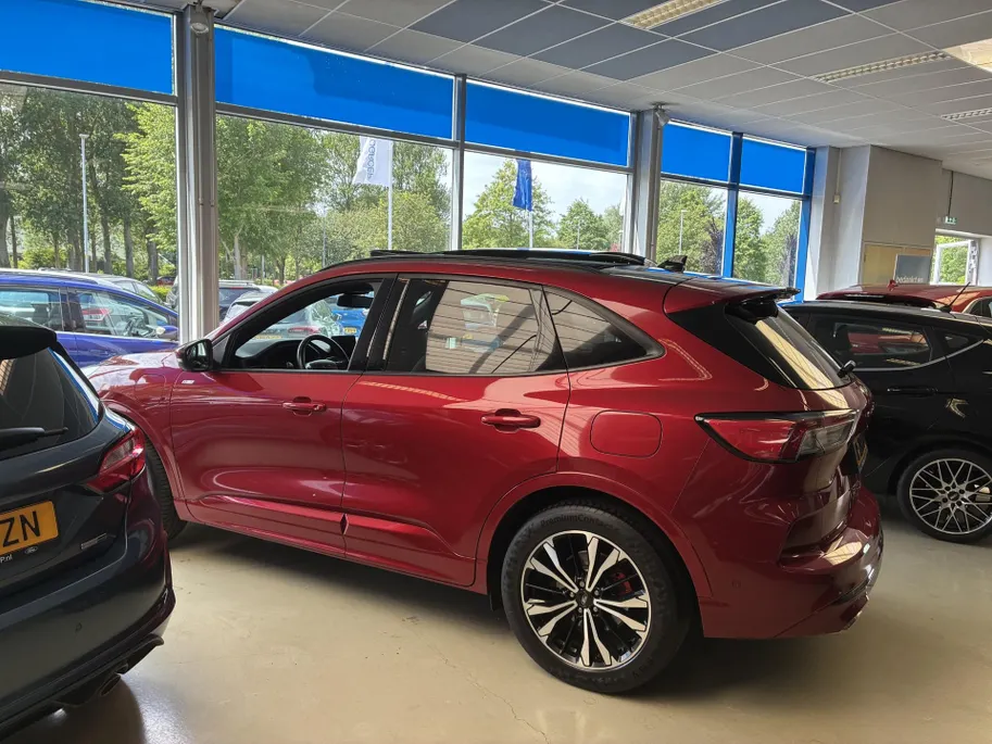 Ford Kuga 2.5 PHEV ST-Line X