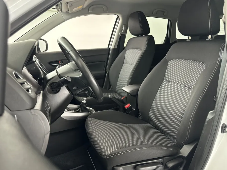 Suzuki Vitara 1.4 Boosterjet Select Smart Hybrid | Navigatie | Parkeercamera | Adaptieve Cruise Control