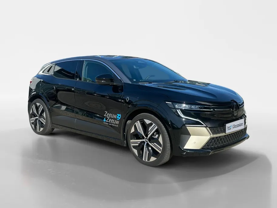 Renault Megane E-Tech comfort range iconic 60 kWh | Stuur & Stoelverwarming | Elektrische Stoelverstelling | Sfeerverlichting | Apple Carplay & Android Auto | Harman & Kardon Audio | Camera | Navigatie | Parkeersensoren | Rijdende Demo