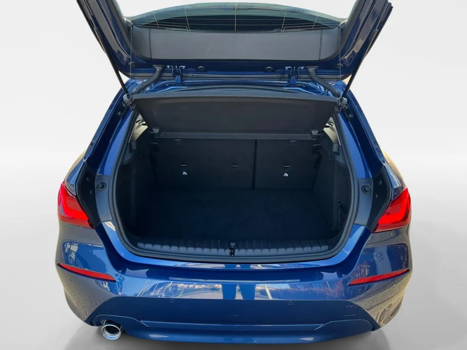 BMW 1 Serie 116i Introduction Edition 1e eigenaar | 18' M Sport velgen | Carplay | Cruise Control | Navi | Parkeersensoren | Digitale Cockpit | Etc.