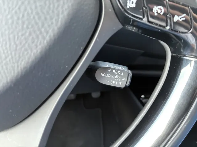 Toyota C-HR 1.8 Hybrid Dynamic | Trekhaak | Stoelverwarming | PDC v/a |
