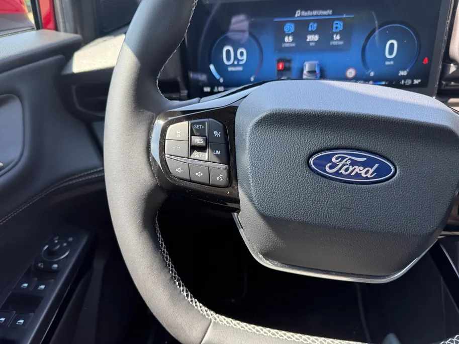 Ford Puma 1.0 EcoBoost Hybrid Titanium | Model 2026 | NL Auto 1ste EIGENAAR | Winter Pack | Driver Assistance Pack | Afneembare Trekhaak |