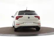 Volkswagen Polo Life Edition 1.0 TSI 95 pk 5 versn. Hand · Achteruitrijcamera · regensensor ·