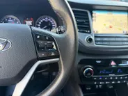 Hyundai Tucson 1.6 GDi Comfort | Elektrisch Verstelbare Stoelen | Navigatie | Bluetooth | Camera | Stoelverwarming | Cruise & Climate Control | Onderhoudshistorie | All Season Banden | 12 Maanden BOVAG Garantie