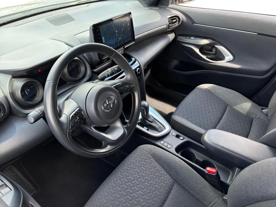 Toyota Yaris Cross 1.5 Hybrid Dynamic *Automaat*Navigatie*Camera*Climate Control*LM. Velgen*Zeer nette auto!