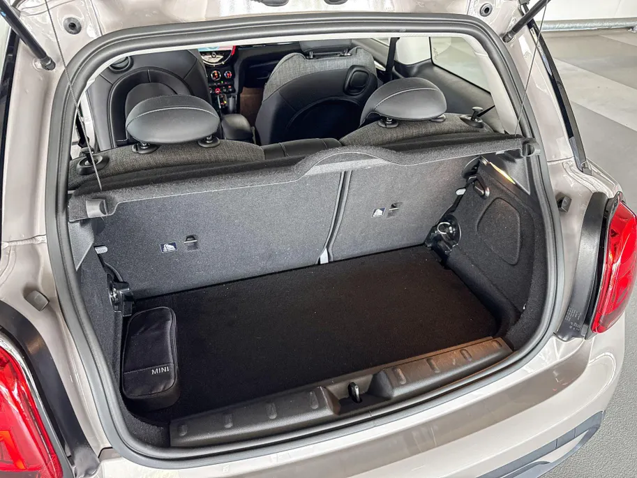 MINI Cooper 3-deurs Cooper Business Edition