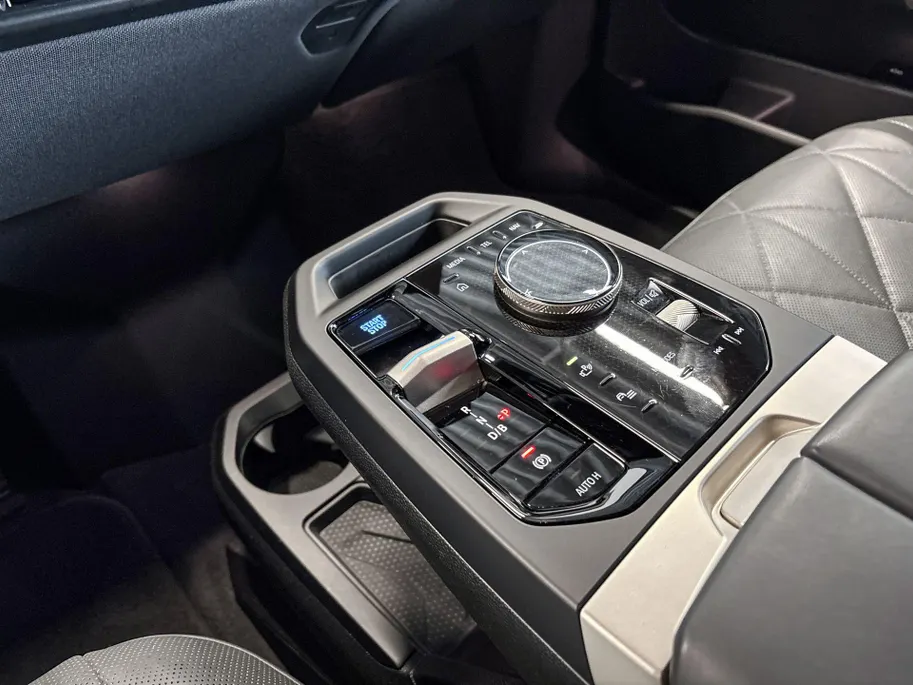 BMW iX xDrive40 High Executive Sportpakket