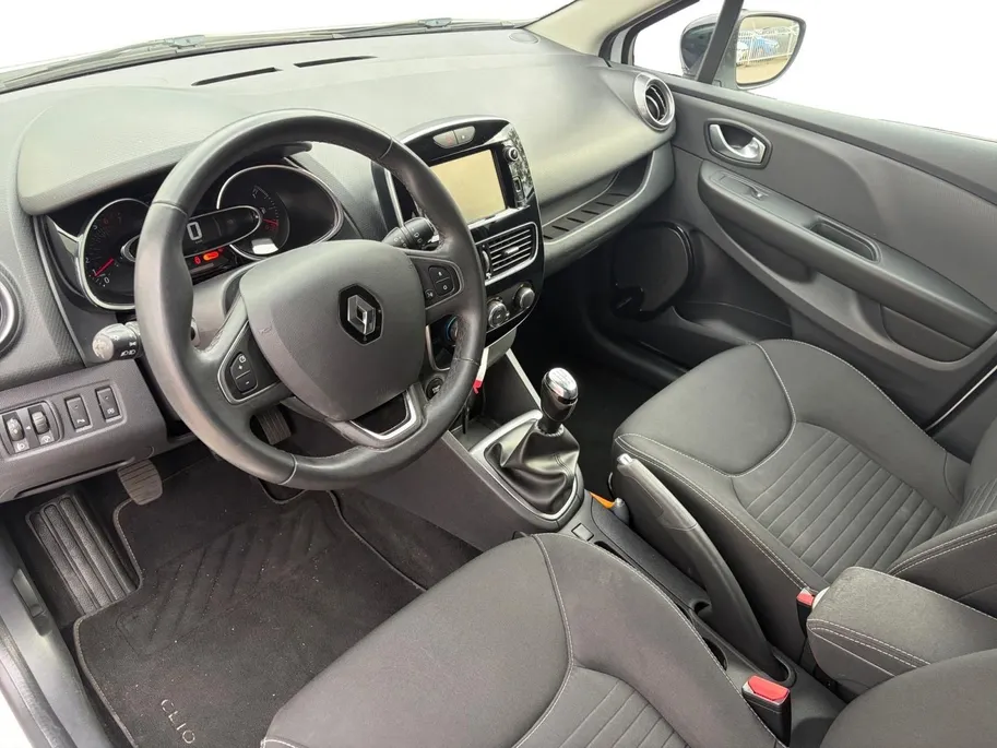 Renault Clio Estate 0.9 TCe Limited | Navigatie | Airco | Cruise Control | LM Velgen | 1e Eigenaar Dealeronderhouden