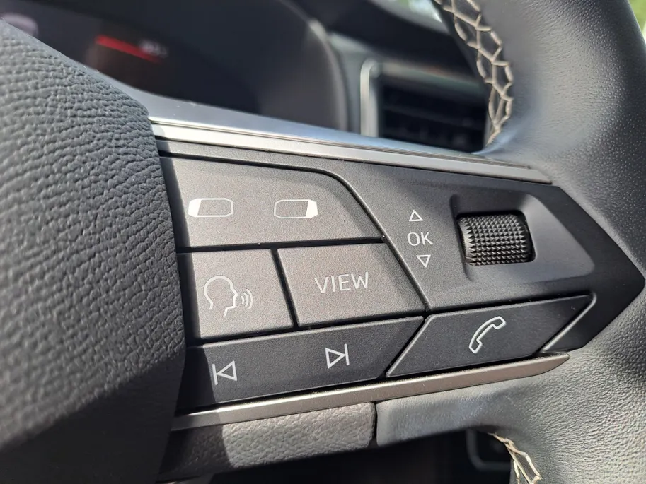 SEAT Ateca 1.5 TSI Style Business Intense | Keyless start | ECC | Navigatie | Camera | Cruise control adaptief | Apple Carplay/Android Auto | 17'' LM