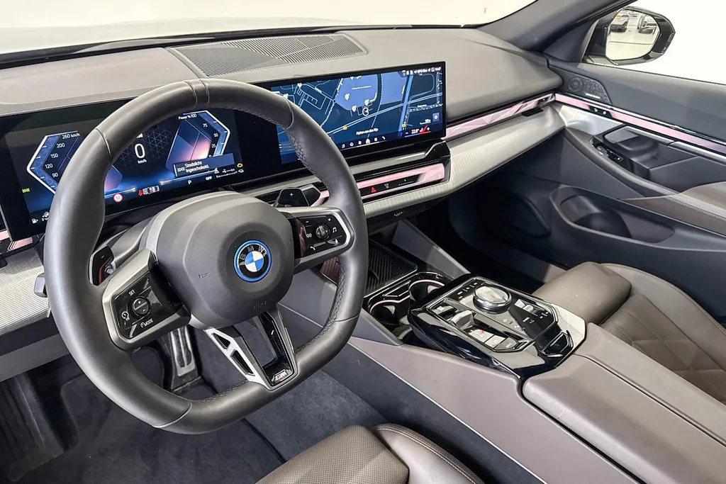 BMW 5 Serie Sedan 530e M Sport Edition M Sportpakket