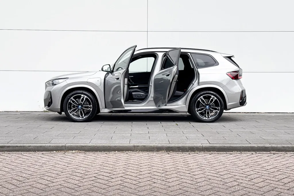 BMW X1 xDrive25e