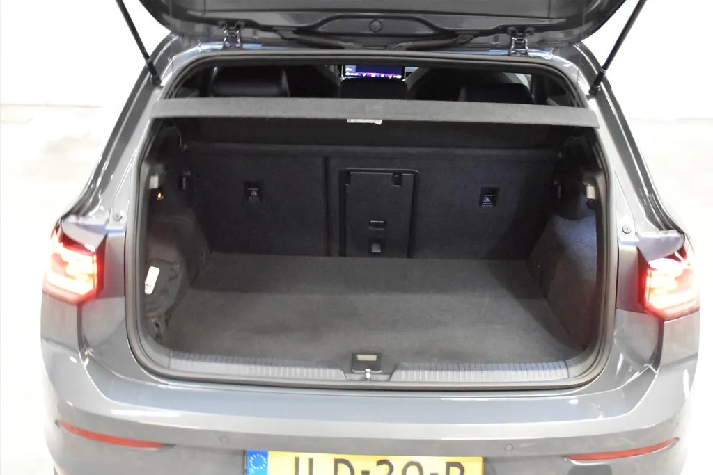 Volkswagen Golf 1.5 eHybrid GTE | Panoramadak | 360° Camera | Navigatie