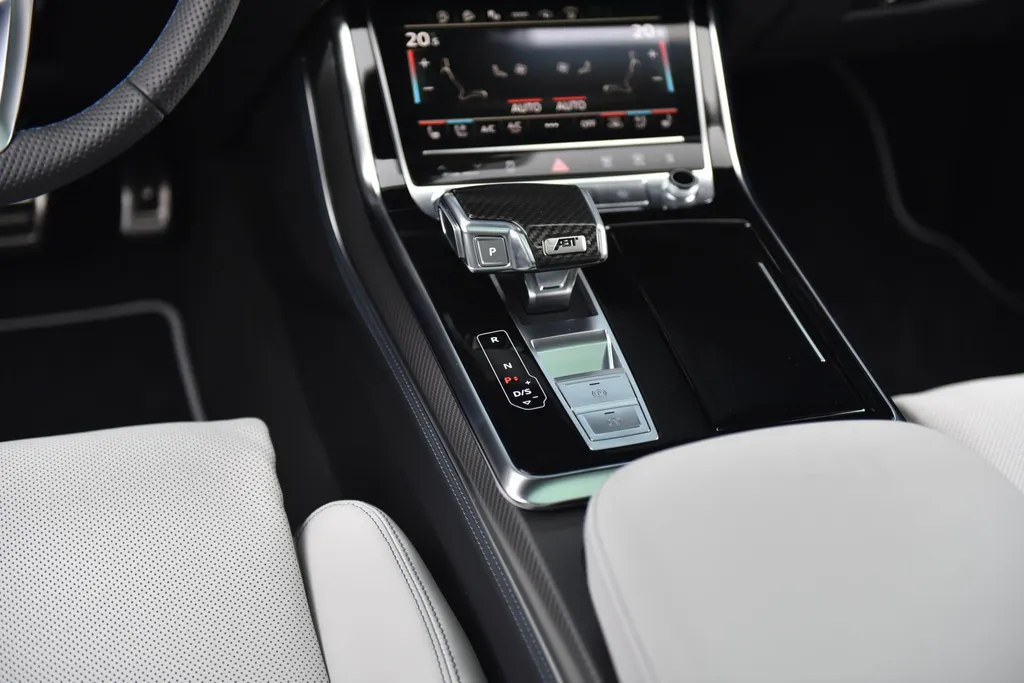 Audi RSQ8-R ABT 740PK QUATTRO