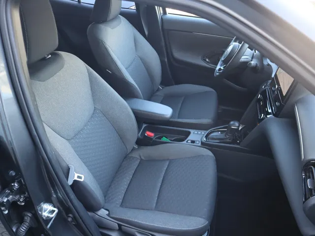 Toyota Yaris Cross 1.5 Hybrid 115 Dynamic Parkeersensoren | Stuur en stoelverwarming