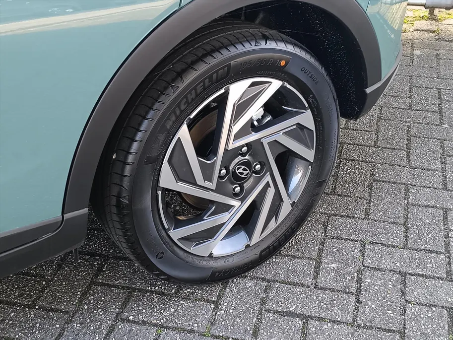 Hyundai Bayon 1.0 T-GDI 48V Mild Hybrid Comfort I Navi + camera