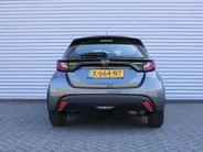 Mazda 2 Hybrid 1.5 Agile | Stuur-/stoelverwarming | Camera | 15" LM | Cruise adapt. | Airco |