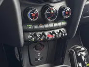 MINI Cooper 5-deurs 1.5 Cooper MINI Yours