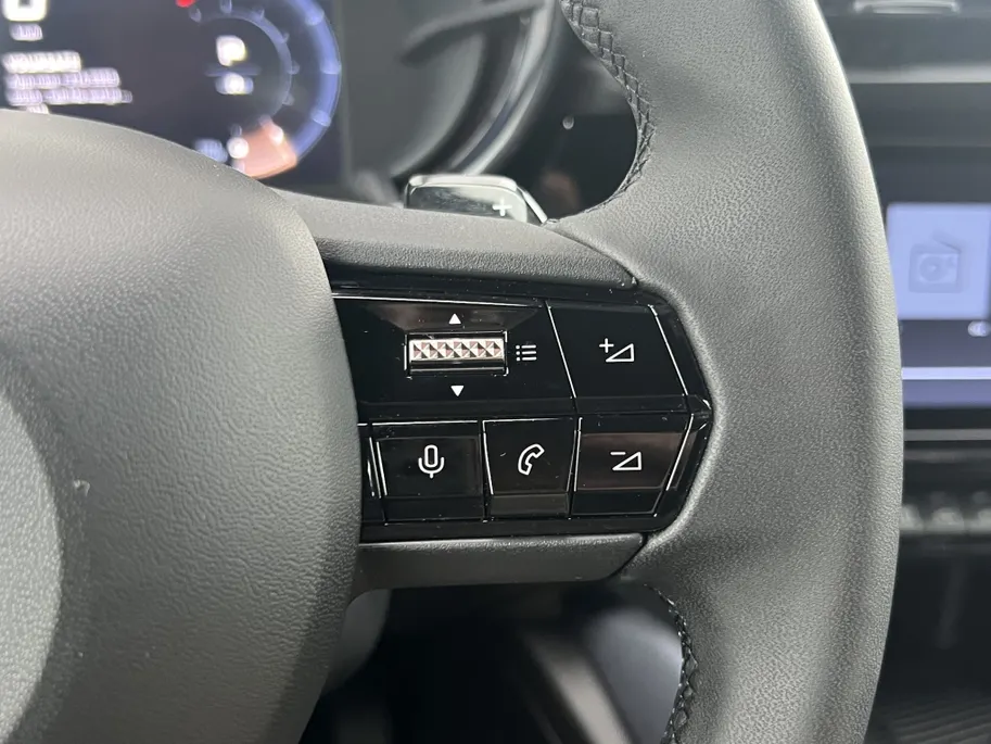 Alfa Romeo Junior 1.2 Turbo 136 PK Ibrida | Carplay | Cruise | LED | Clima | 17'