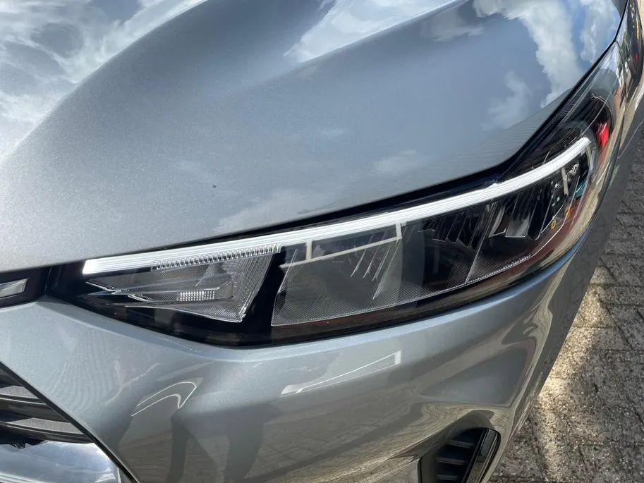 Ford Kuga 2.5 PHEV ST-Line | Uit Voorraad Leverbaar!! | Inkl. Trekhaak | 18 inch lichtmetalen velgen | Sportieve 'ST-Line' bodykit | Electrische Voorruit verwarming |