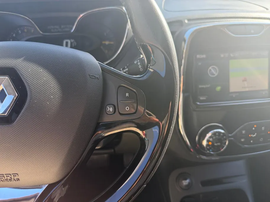 Renault Captur 1.2 TCe Dynamique | Automaat | Trekhaak | Onderhoudshistorie | Parkeersensoren | Bluetooth | Navigatie | Cruise & Climate Control | 12 Maanden BOVAG Garantie