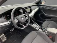 Škoda Octavia Combi 1.4 TSI 204pk DSG PHEV Sportline Business Panoramadak · Stoelverwarming · Apple/Android Car Play ·