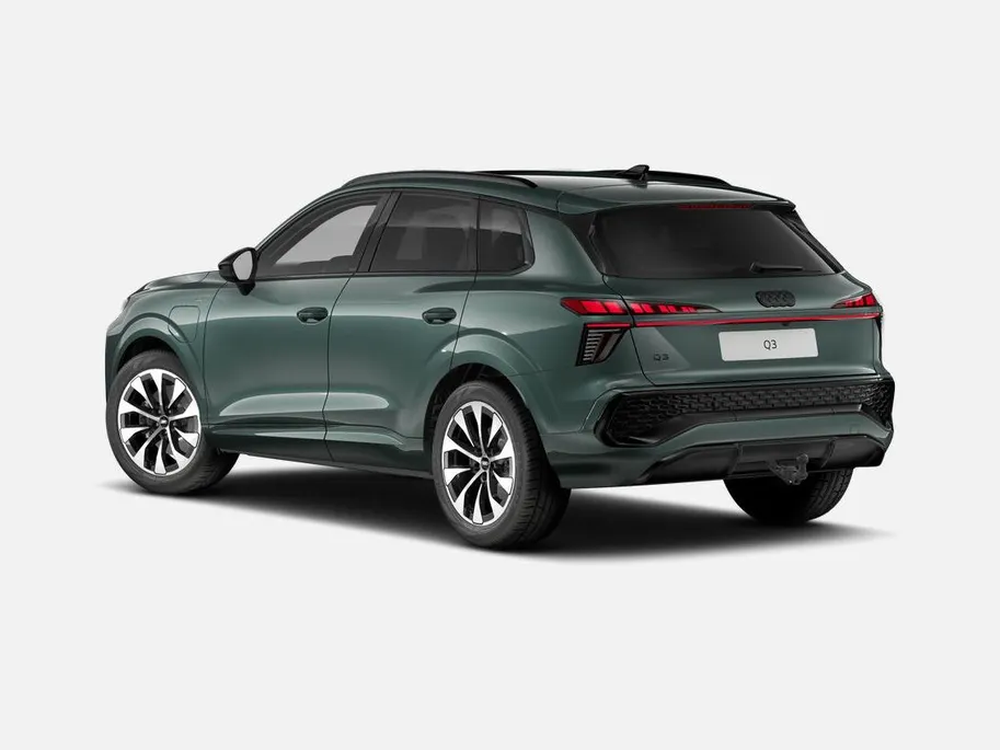 Audi Q3 1.5 200kW e-hybrid S edition 272 PK · Tech plus · Glazen panoramadak · Optiekpakket zwart