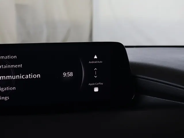 Mazda 3 2.0 e-SA-G Exclusive-line | Head-Up display | Camera