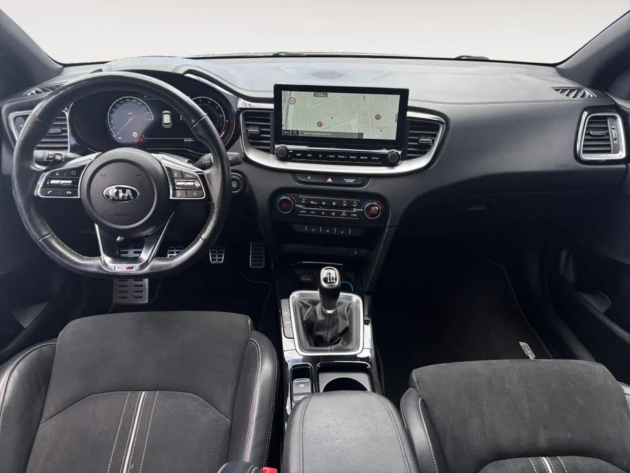 Kia ProCeed 1.0 T-GDI GT-PlusLine | Elektr. Schuif-/kanteldak | Elektr. achterklep | Achteruitrijcamera | Climate Control | Cruise Control | Stoel- en stuurverwarming |