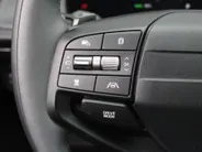 Kia EV6 Air 84 kWh | Stuur-/stoelverwarming | Camera | Cruise adapt. | Telefoonlader | Clima | Navi | 19' LM | LED | Apple Carplay/Android Auto |
