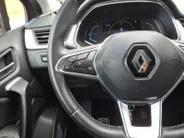 Renault Captur 1.6 E-Tech Hybrid 145 Intens Apple Carplay/Android Auto , electronic climate controle , camera , parkeersensor , lm velgen , navi , cruise , tel , usb.