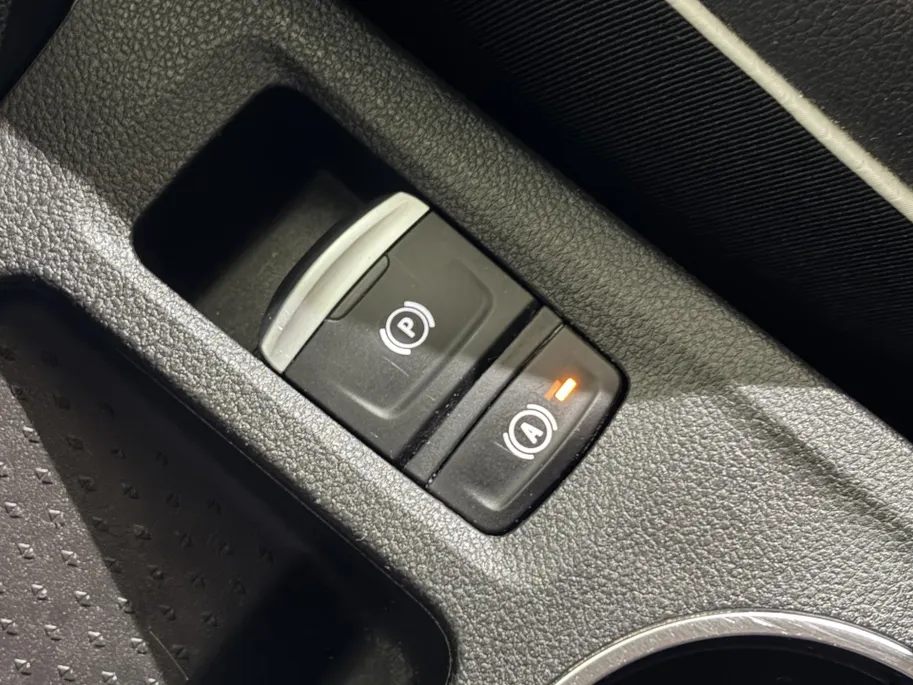 Renault Captur 145PK E-Tech Full Hybrid Techno Automaat | 1e eigenaar | Navi | Climate Control | Apple CarPlay/Android Auto | Camera | Parkeersensoren | Lichtmetalen Velgen | Cruise Control | Full LED |
