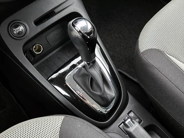 Renault Captur TCe 120PK Expression | Parkeersensoren | KEYLESS | CRUISE CONTROL |