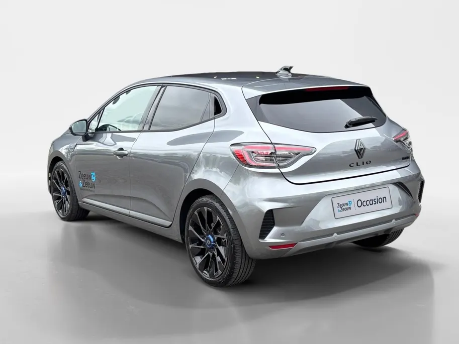 Renault Clio 145PK E-Tech Full Hybrid Esprit Alpine Automaat | DEMO | Bose Audio | Stoelverwarming | 360 Camera | Digital Cockpit | Apple CarPlay/Android Auto | Licht & Regen Sensor | Navi |