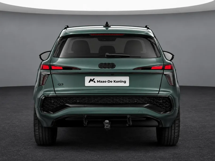 Audi Q3 e-hybrid S edition 272 PK · Glazen panoramadak · Trekhaak elek. wegklapbaar · Optiekpakket zwart