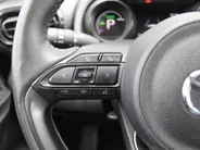 Mazda 2 Hybrid 1.5 Agile | Comfort pakket | 15' LM | Stuur/-stoelverwarming | Carplay | Cruise adapt. |