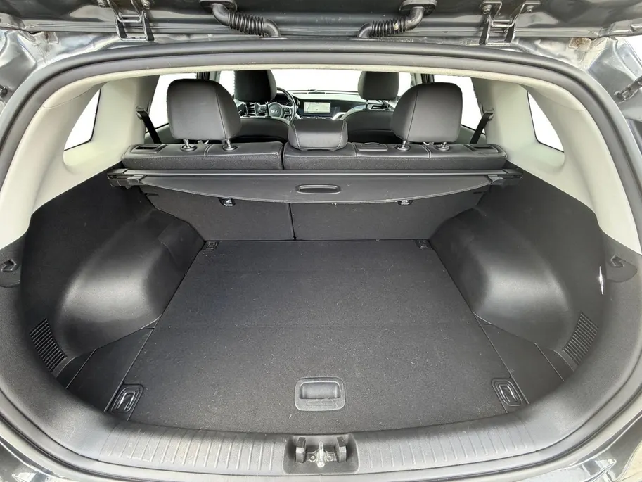 Kia e-Niro DynamicPlusLine 64 kWh | *1E EIGENAAR | FABRIEKSGARANTIE | SCHUIF- KANTELDAK | APPLE CARPLAY/ ANDROID AUTO | NAVI | CAMERA | STUUR/ STOELVERWARMING | STOF/ LEDER | ETC…