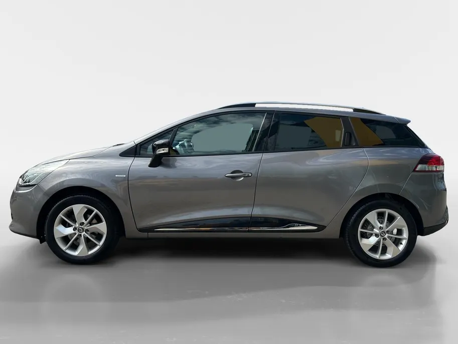 Renault Clio Estate 0.9 TCe Night&Day | Parkeersensoren | Apple Carplay | Camera | Cruise Control | Airco | LMV | Onderhoudshistorie | 12 Maanden BOVAG Garantie