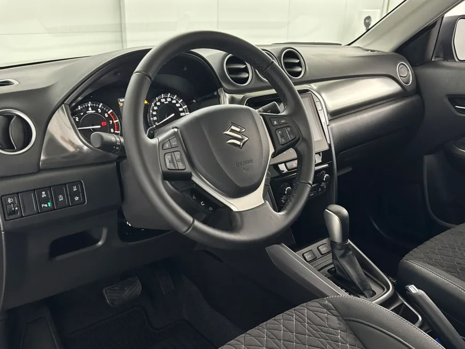 Suzuki Vitara 1.4 Style Smart Hybrid Automaat | Panoramadak | Leder/Alcantara | Adaptieve Cruise Control