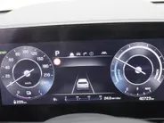 Kia Niro EV Edition Advanced 64.8 kWh | Stuur-/stoelverwarming | Elektr. stoelverstelling | Camera | Cruise adapt. | 17'LM | Clima | 17% bijtelling |