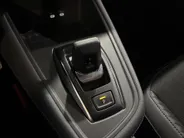 Renault Captur 160PK E-Tech Full Hybrid Esprit Alpine Automaat | DEMO | Sidebars | Adaptive Cruise Control | Camera | Digital Cockpit | Apple CarPlay/Android Auto | Climate Control | Parkeersensoren | Lichtmetalen Velgen |