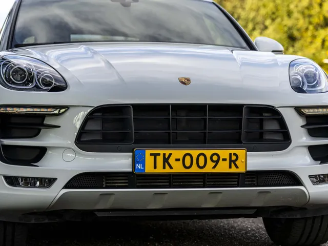 Porsche Macan NL geleverd 2.0