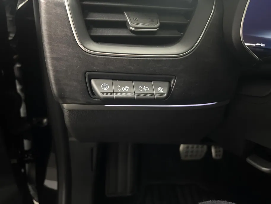 Renault Arkana 1.6 E-Tech Hybrid 145 R.S. Line | Panoramadak | Adaptive Cruise Control | Climate Control | Apple Carplay / Android auto | Camera | treeplanken | elektrisch verstelbare stoel |